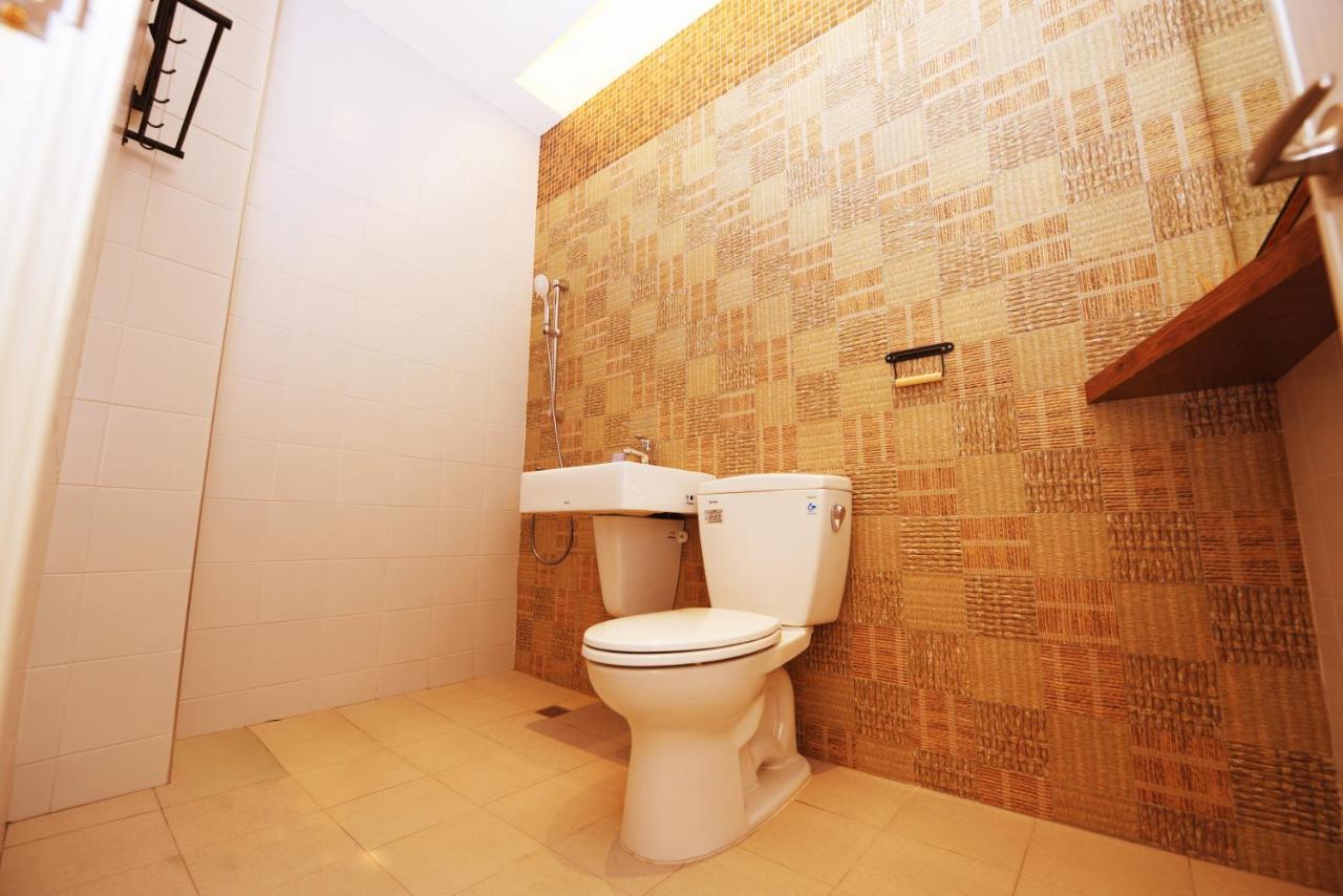 Owl Inn Tainan Dış mekan fotoğraf